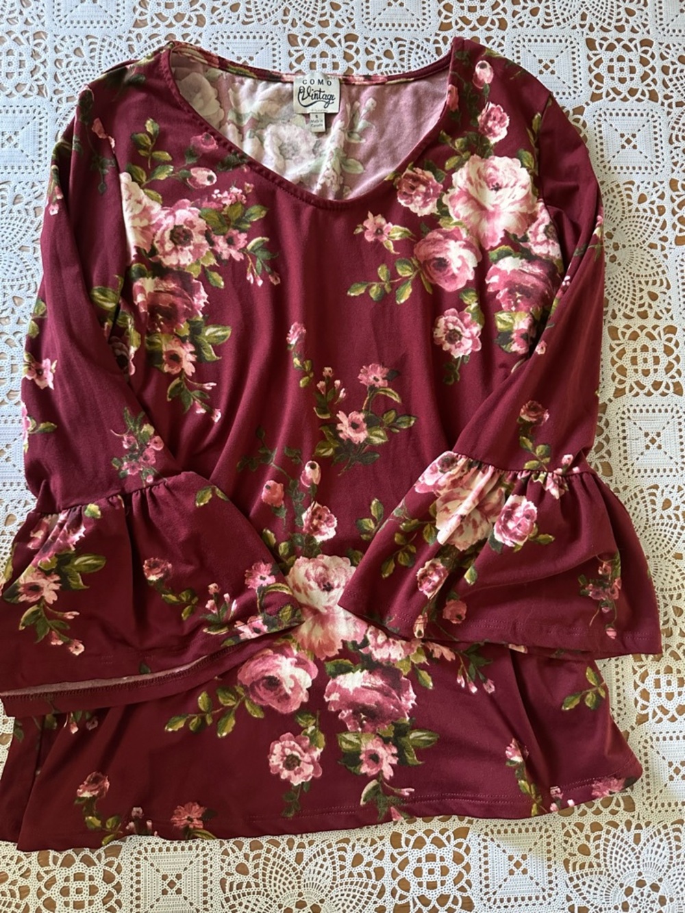 Como Vintage Floral Top in Burgundy and Pink